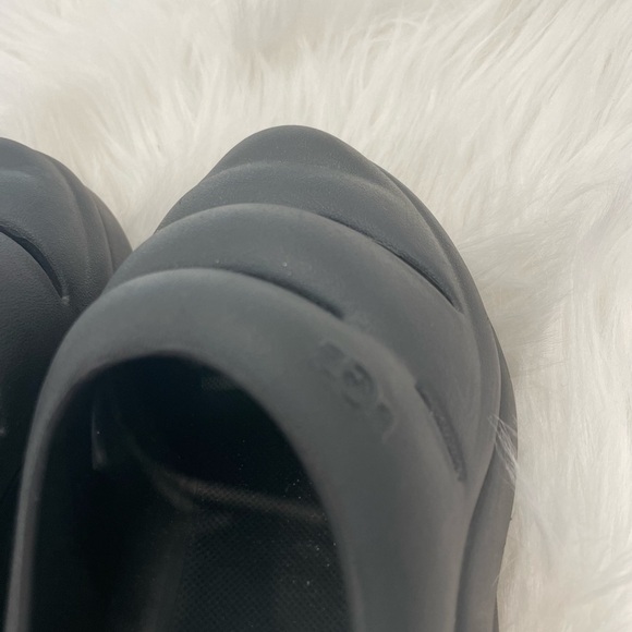 UGG K Sport Yeah Clog size 4 - Picture 6 of 7